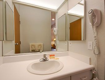 Days Inn 圣路易斯-奥比斯保 外观 照片